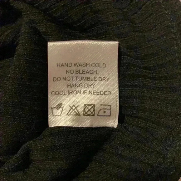 Privacy Please xREVOLVE Macy Crop Top Black Sz XS - Picture 8 of 8